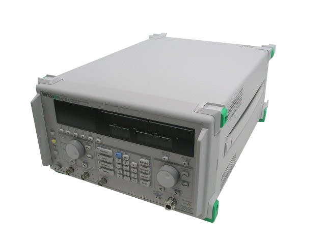 MG3641A /シンセサイズド信号発生器