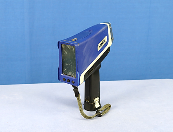 携帯型蛍光X線分析計 VANTA-Ｃ